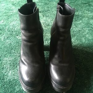 Magdalena Dr. Martens